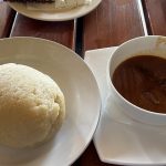 アフリカの主食ウガリってどんな味？作り方や国ごとの違い、食べ方を紹介！