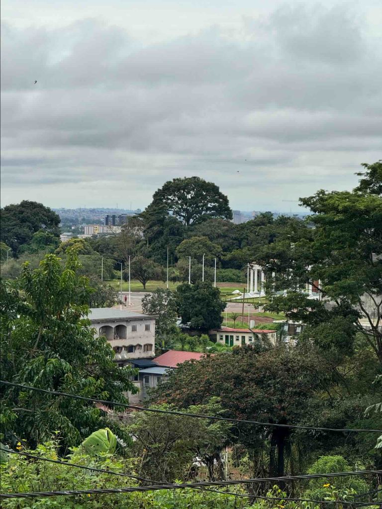ヤウンデのゴルフ地区 大統領府