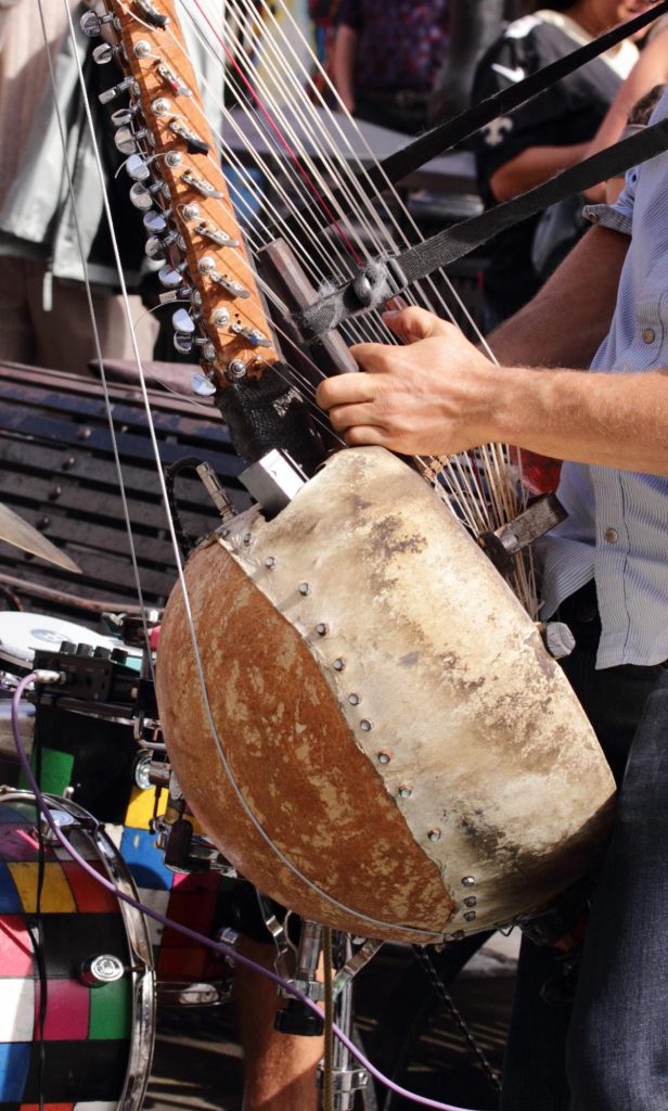 アフリカ　音楽　歴史　コラ