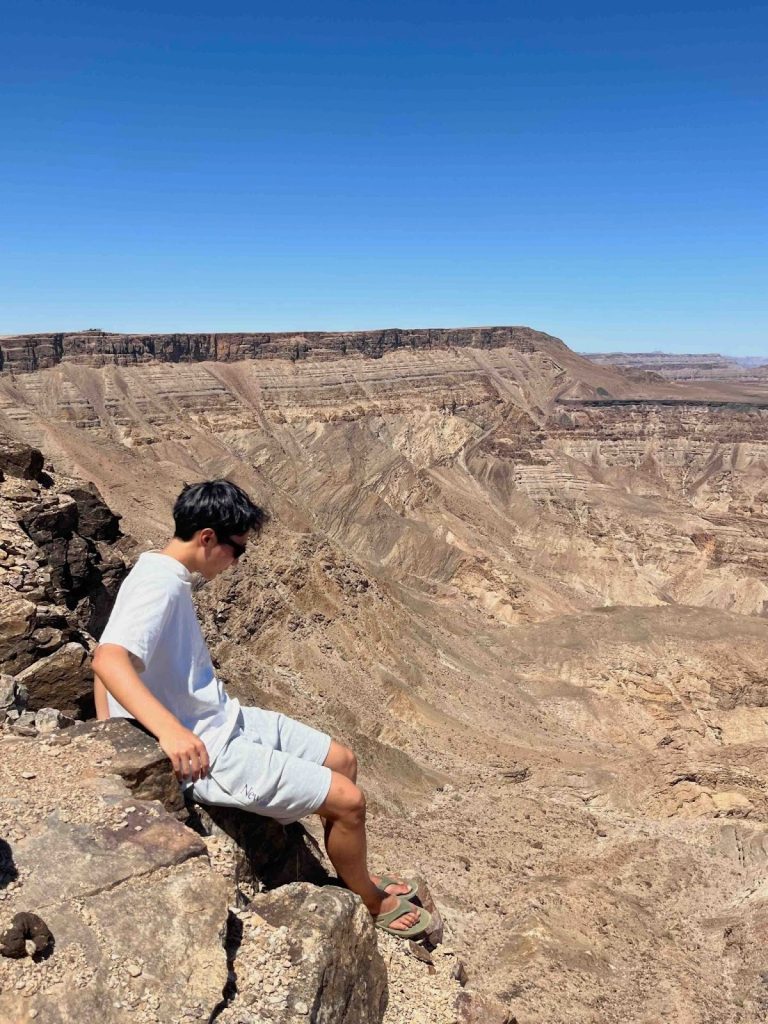 フィッシュリバーキャニオンの断崖絶壁