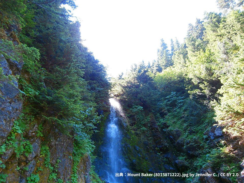 出典：Mount Baker (8013871222).jpg by Jennifer C. CC BY 2.0